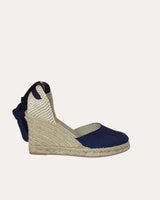 alpargatas con cuña alta y cintas en piel serraje azul marino hechas a mano en España