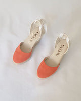 alpargatas con cuña alta y cintas en piel serraje naranja hechas a mano en España