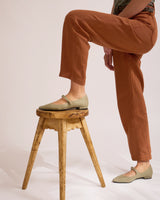 bailarinas en lino color verde fabricadas en España