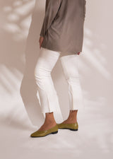 bailarinas en piel verde oliva fabricadas en España