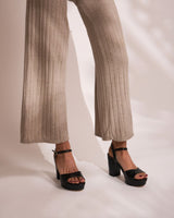 sandalias con plataforma en piel grabada coco negras