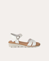 Sandalias Cuña Piel Blanca con Hebilla