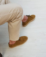 Zapatillas de cordones de hombre en piel verde kaki fabricadas a mano en España con yute natural