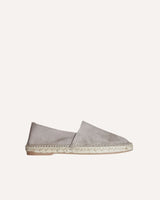 Alpargatas clásicas de hombre de la marca Cassani en piel de serraje gris claro y fabricadas a mano en España