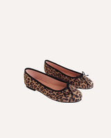 bailarinas ante leopardo Made in Spain