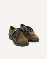 Zapatos de cordones y bluchers de mujer en piel marrón. Diseñados y fabricados en España. Cassani Shoes Made In Spain