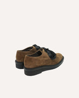 Zapatos de cordones y bluchers de mujer en piel marrón. Diseñados y fabricados en España. Cassani Shoes Made In Spain