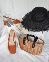 Capazo de mimbre pequeño con forro de algodón y cierre con cordones Cassani made in Spain