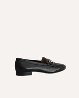 Mocasines negros en piel muy blandita que se adaptan perfectamente al pie