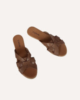 Sandalia Plana Tiras Cruzadas Piel Marrón