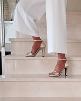 sandalias plataforma y tacón alto en piel dorada fabricadas a mano en España