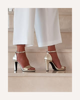 sandalias plataforma y tacón alto en piel dorada fabricadas a mano en España