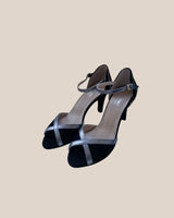Sandalias negras y plateadas invitada perfecta Cassani Made in Spain