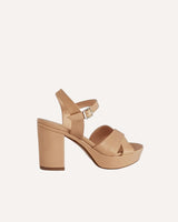 sandalias nude cruzadas con plataforma