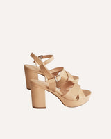 sandalias nude cruzadas con plataforma