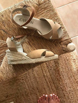 alpargatas Cassani cuña media pala cruzada beige