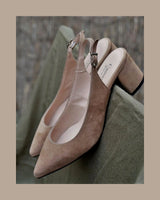 zapatos de salón ante camel destalonado tacón medio ancho