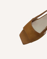 Sandalias cassani en ante color cuero con tacón midi de 4,5 cm. Ideal para todo el día.